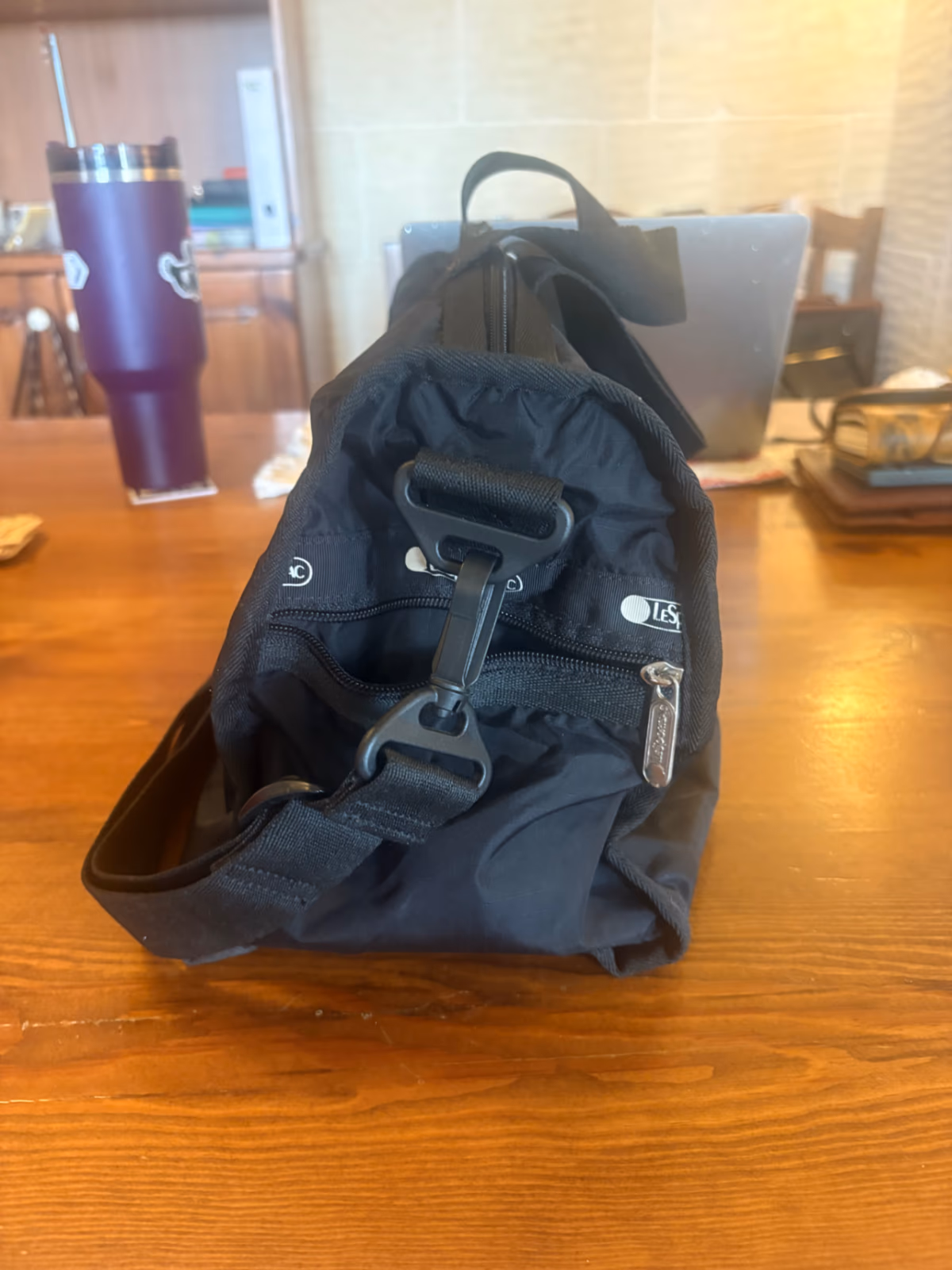 Borsa da viaggio nera LeSportsac per il weekend, foto 3
