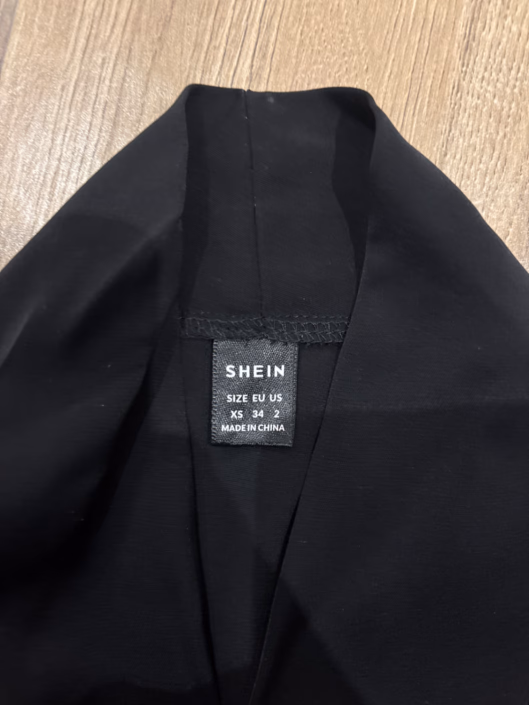 Elegant Black Sleeveless Midi Dress, photo 3