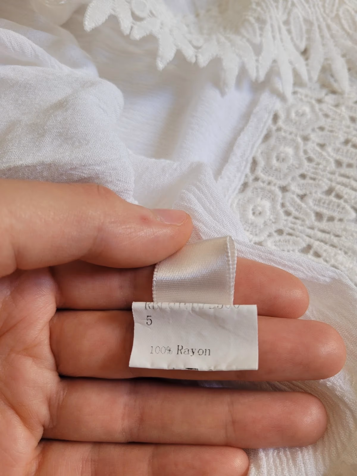 Top blanco vaporoso con mangas acampanadas , foto 6