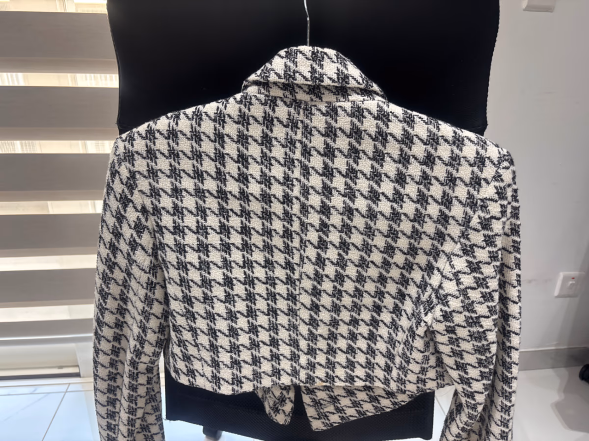 Blazer corto de tweed con estampado de pata de gallo de Bershka, foto 2