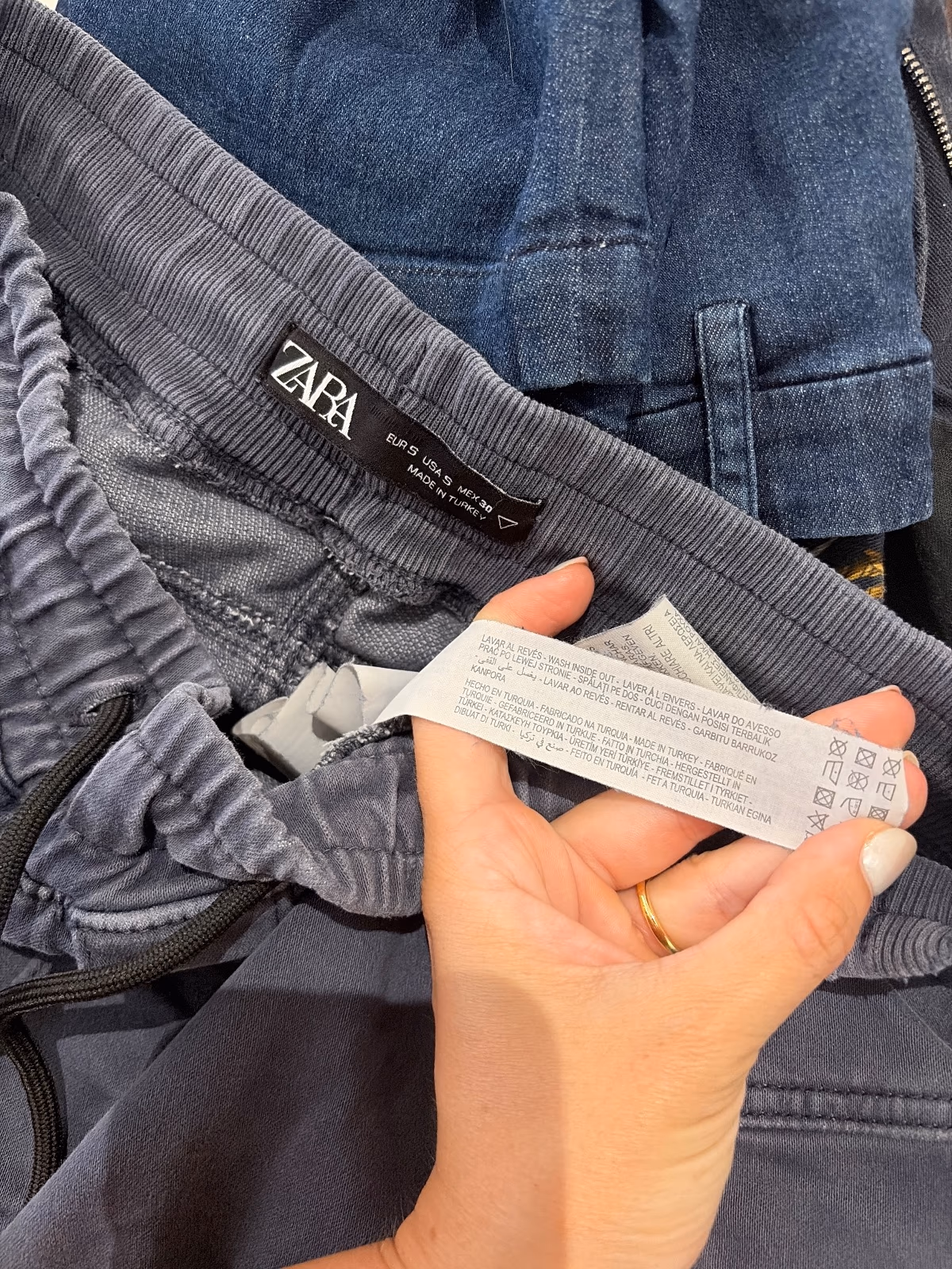 Pantalones cortos informales con cordón de Zara, foto 2
