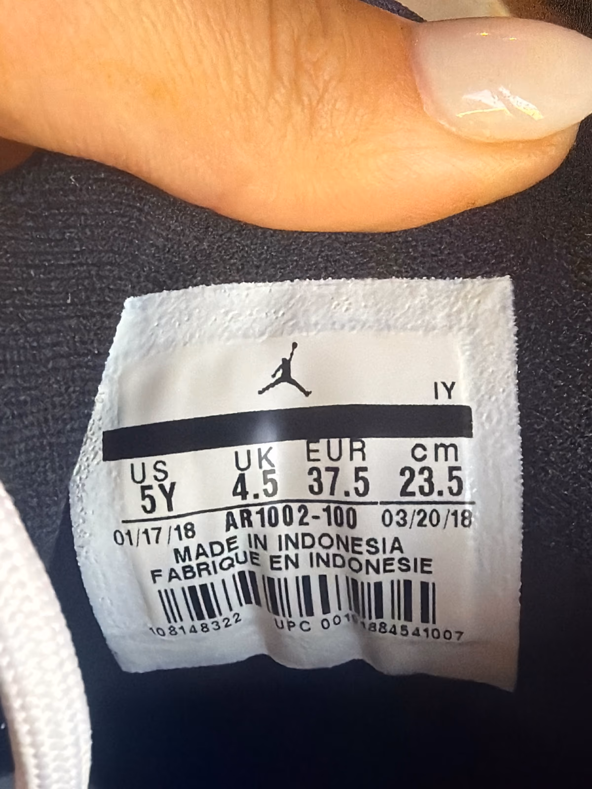 Sneakers Jordan bianche e nere 37,5 eu Like New , photo 4