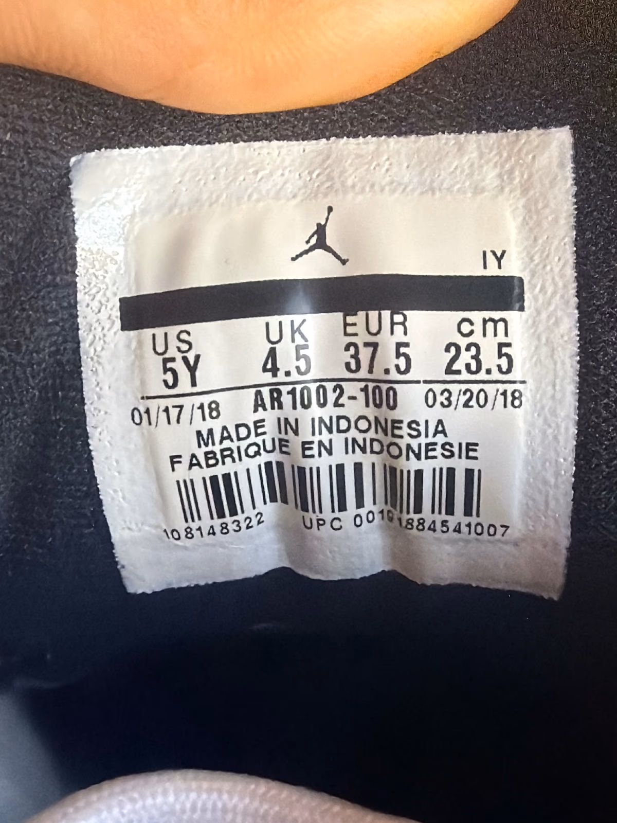 Sneakers Jordan bianche e nere 37,5 eu Like New , photo 5