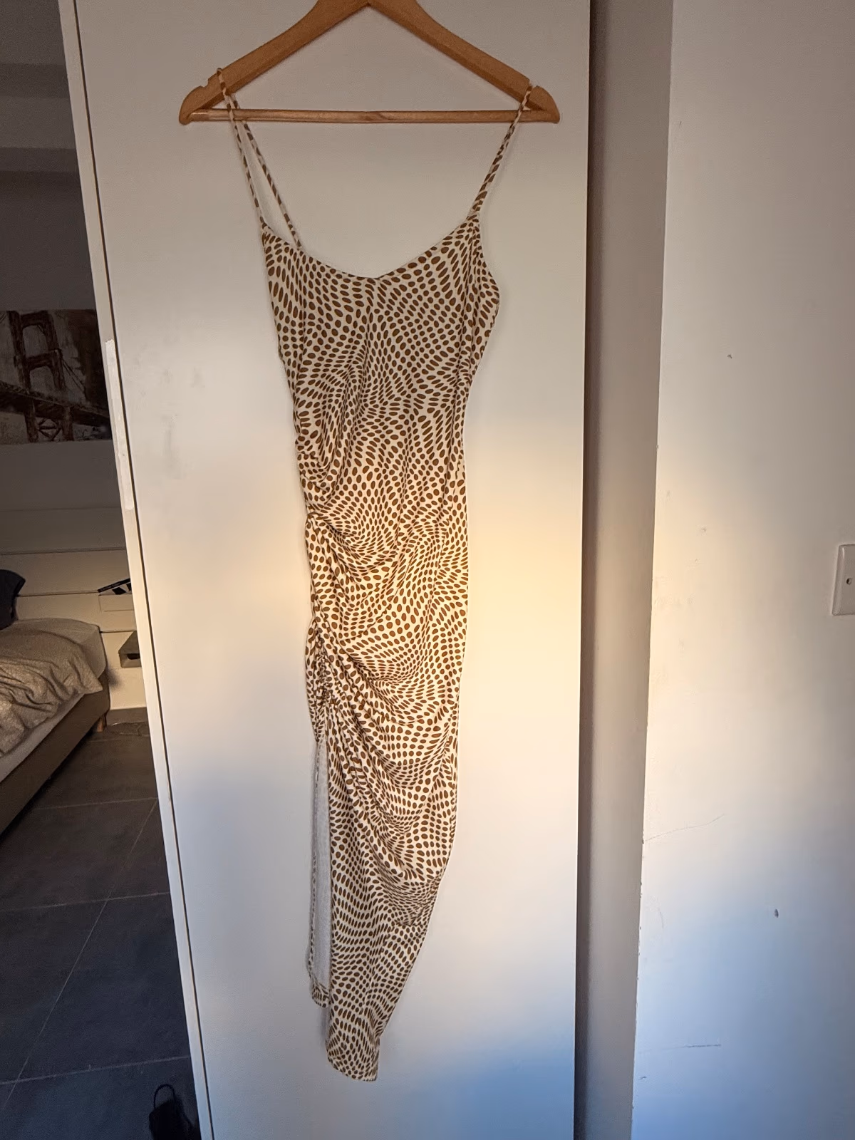 Abito midi Bershka con arricciature e fantasia, foto 2