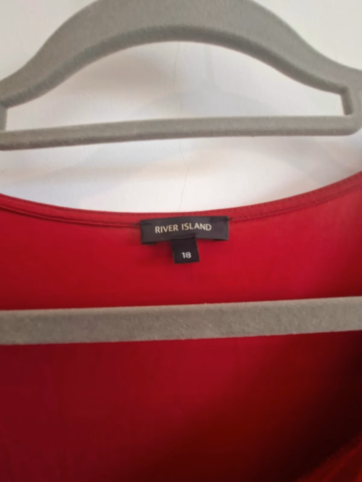 Abito rosso drappeggiato senza maniche, foto 2