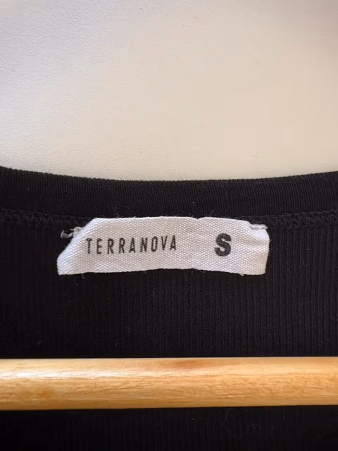 Top corto a coste con scollo a V nero, foto 4