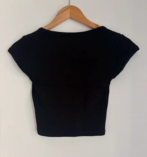 Top corto a coste con scollo a V nero, foto 2