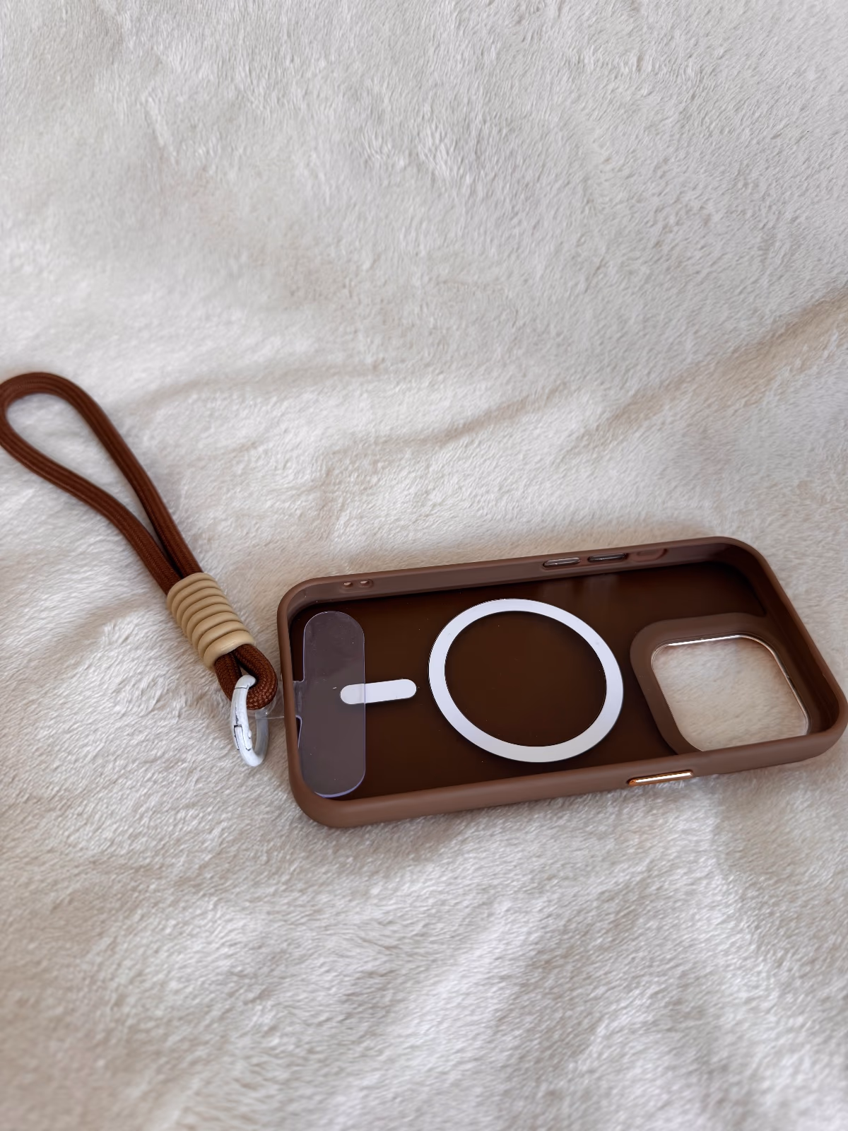 Brown MagSafe iPhone 15 pro Case, photo 3