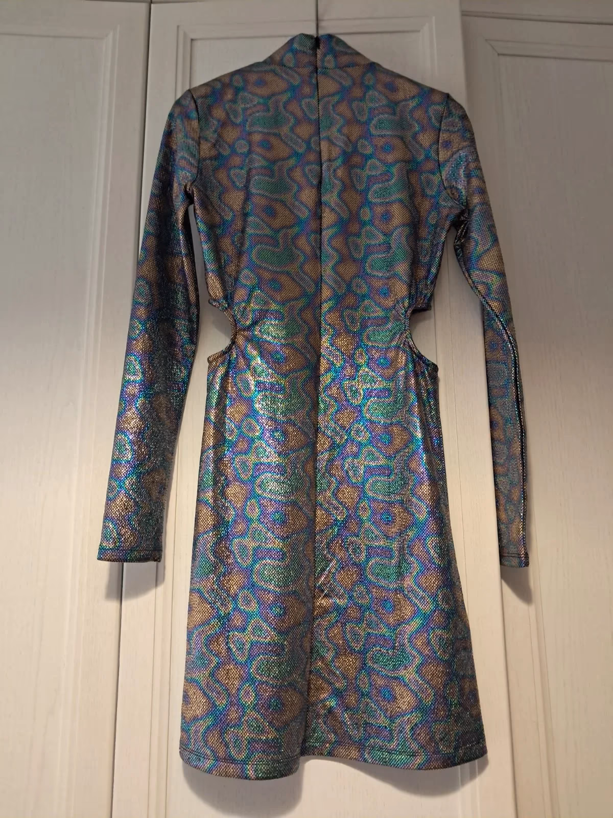 Vestido con aberturas iridiscente de Desigual, foto 2