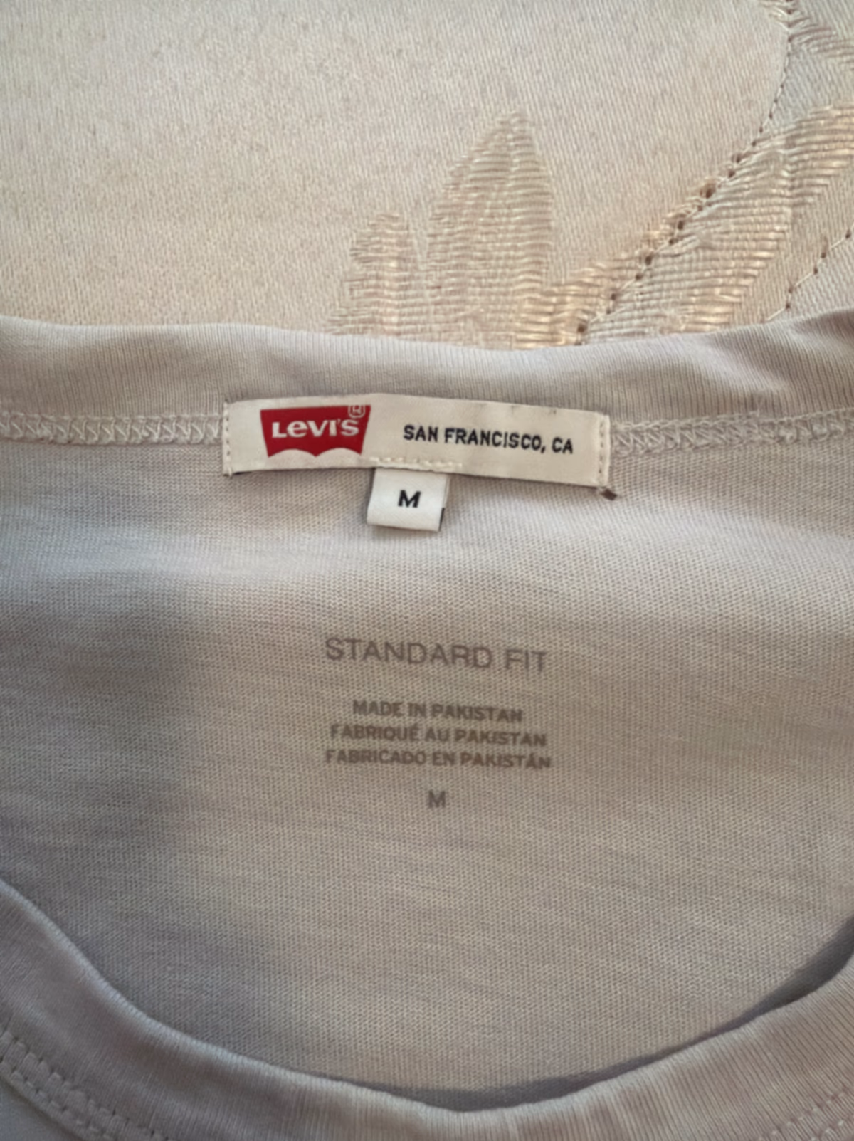 Levi's grey crew-neck tee, photo 2