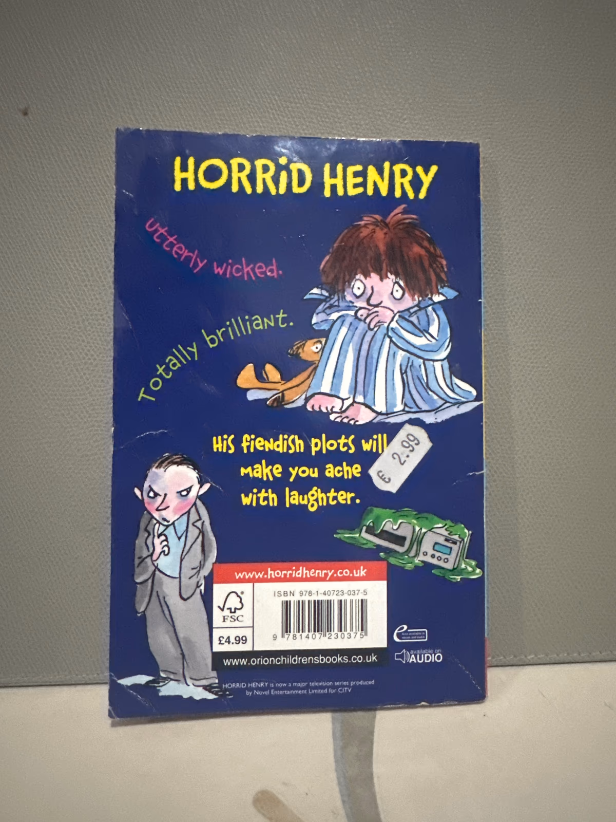 Il libro "La casa stregata di Henry l'Orribile", foto 2