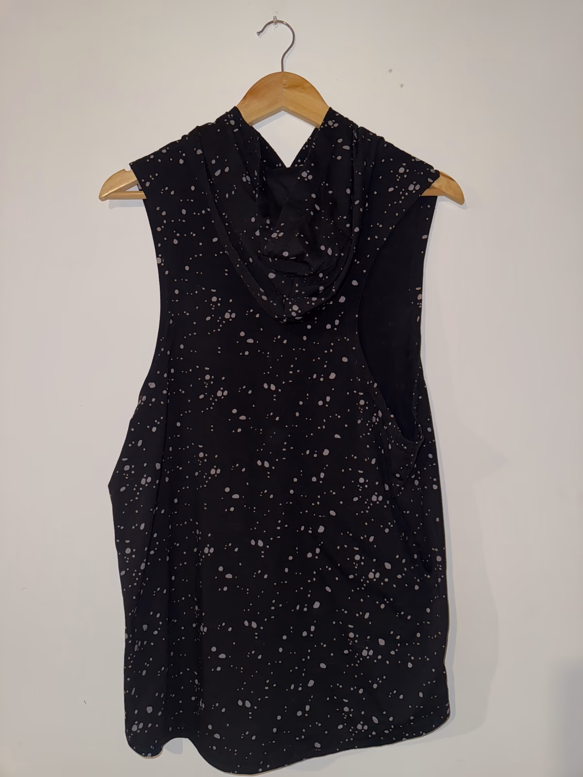 Sleeveless Hooded Paint Splatter Top, photo 2