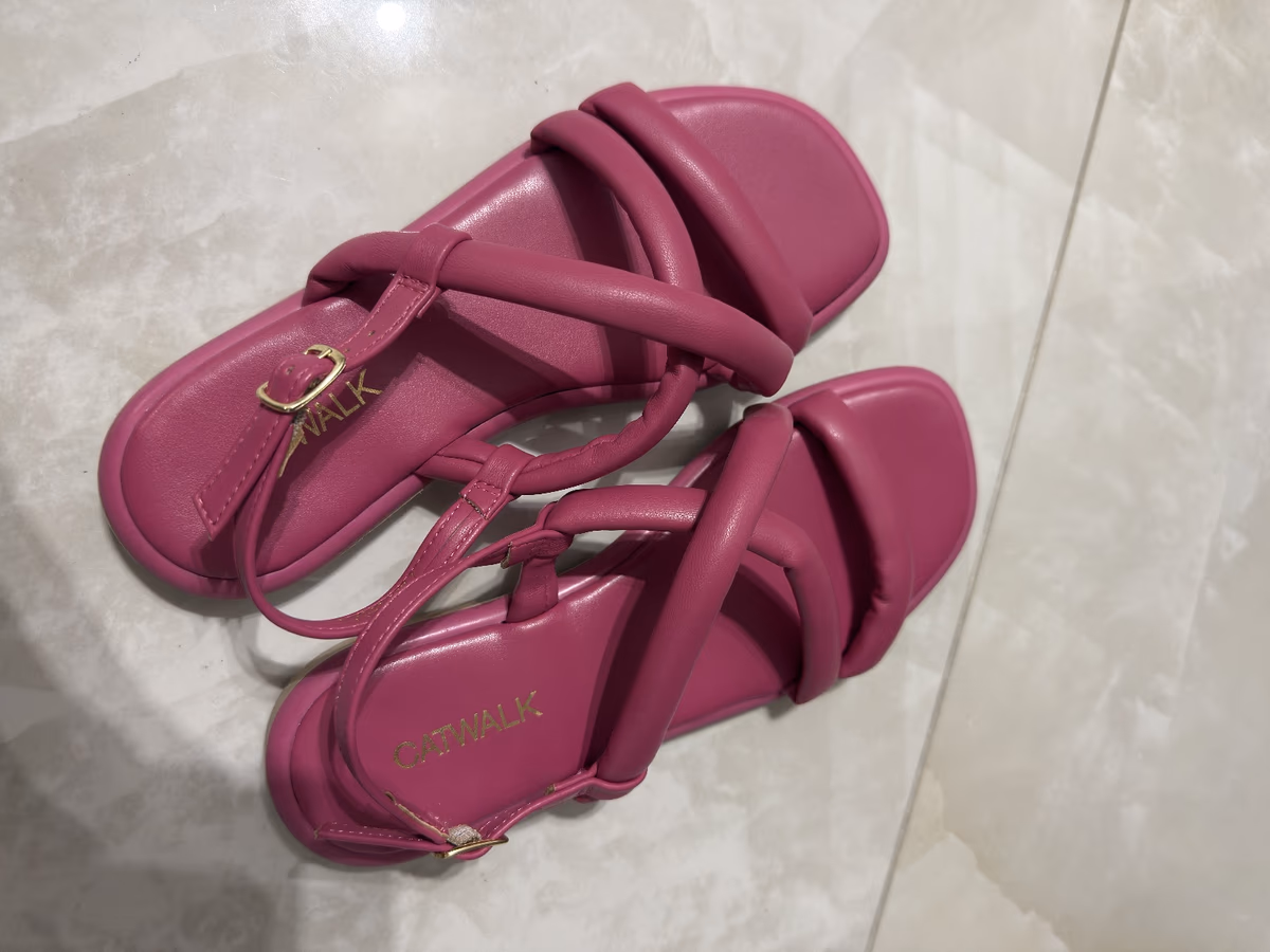 New Pink Padded Strap Sandals, photo 4