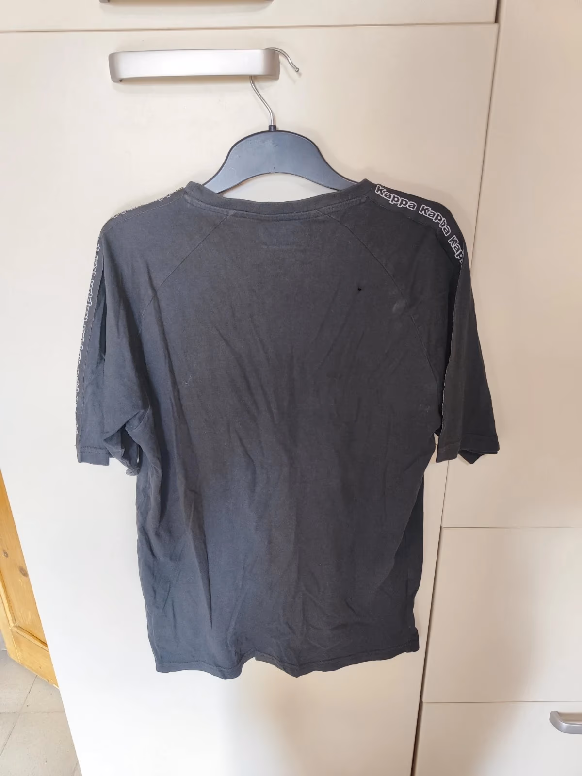 Black top, photo 3