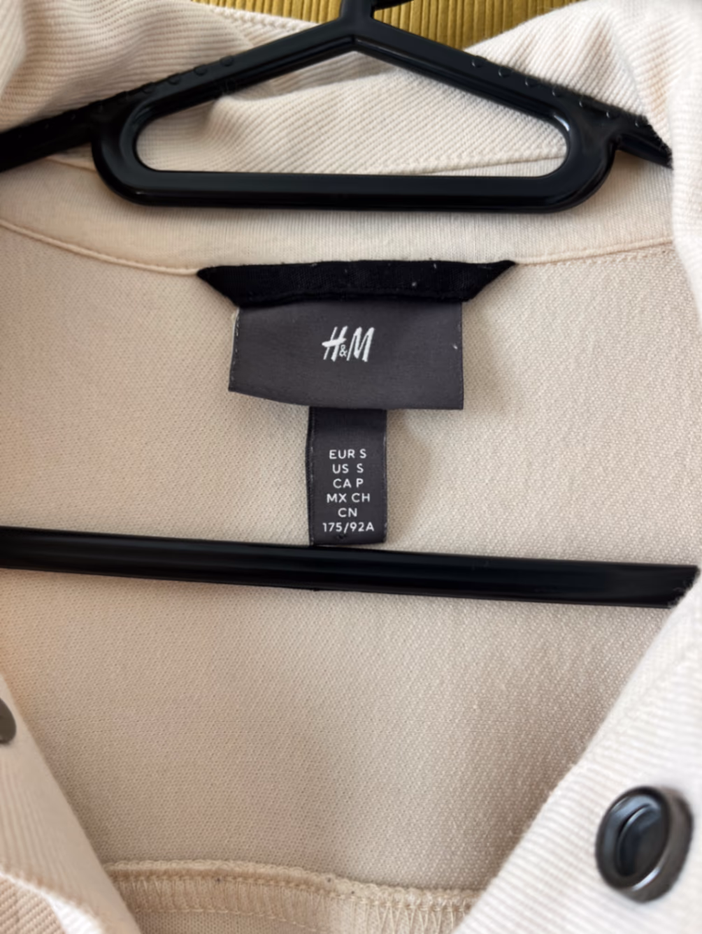 Camicia beige con bottoni, foto 3