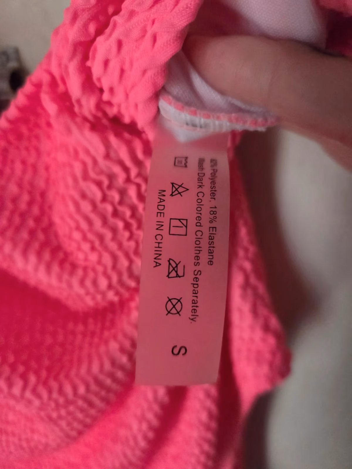 Neon pink textured swimsuit, photo 2