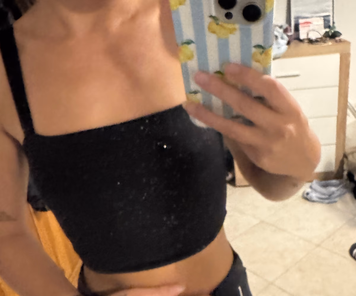 Camisola corta negra con brillos, foto 3