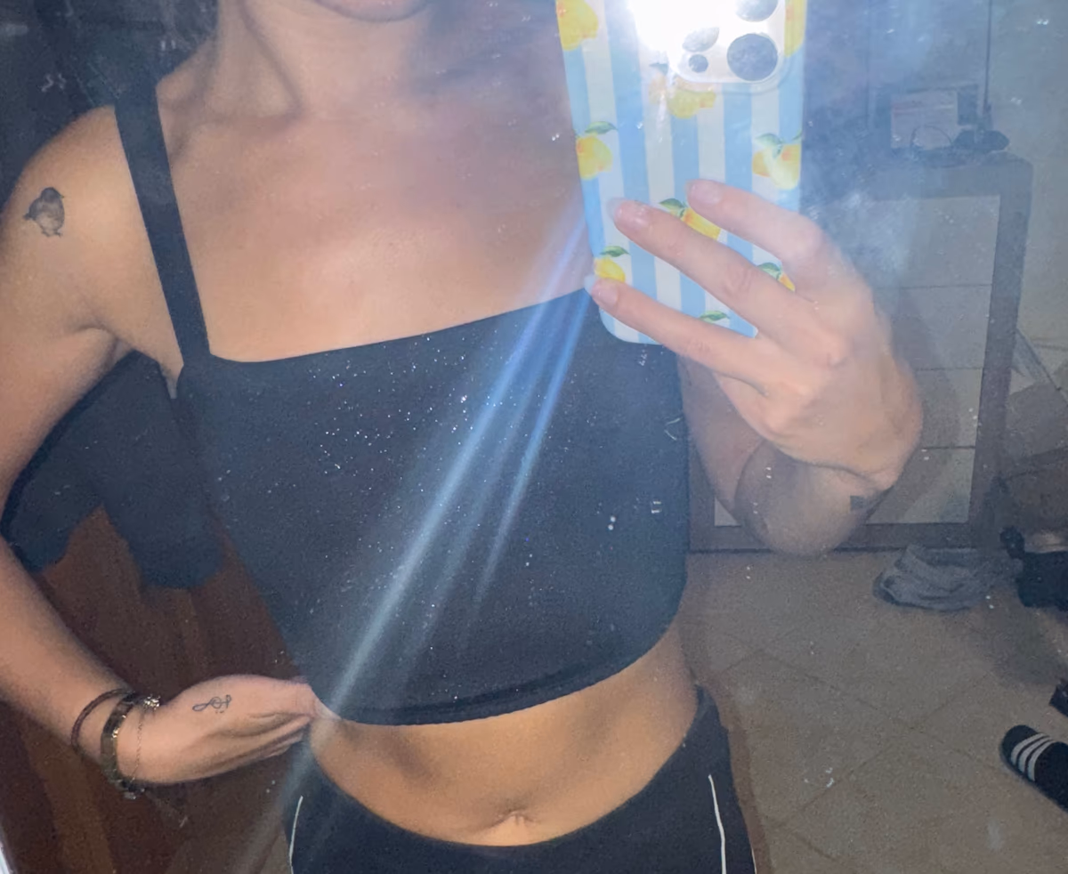 Camisola corta negra con brillos, foto 4