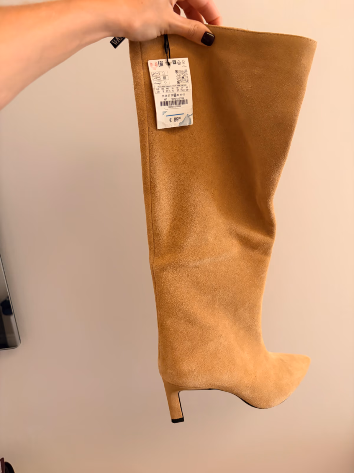 Tan suede pointed heel boots, photo 3