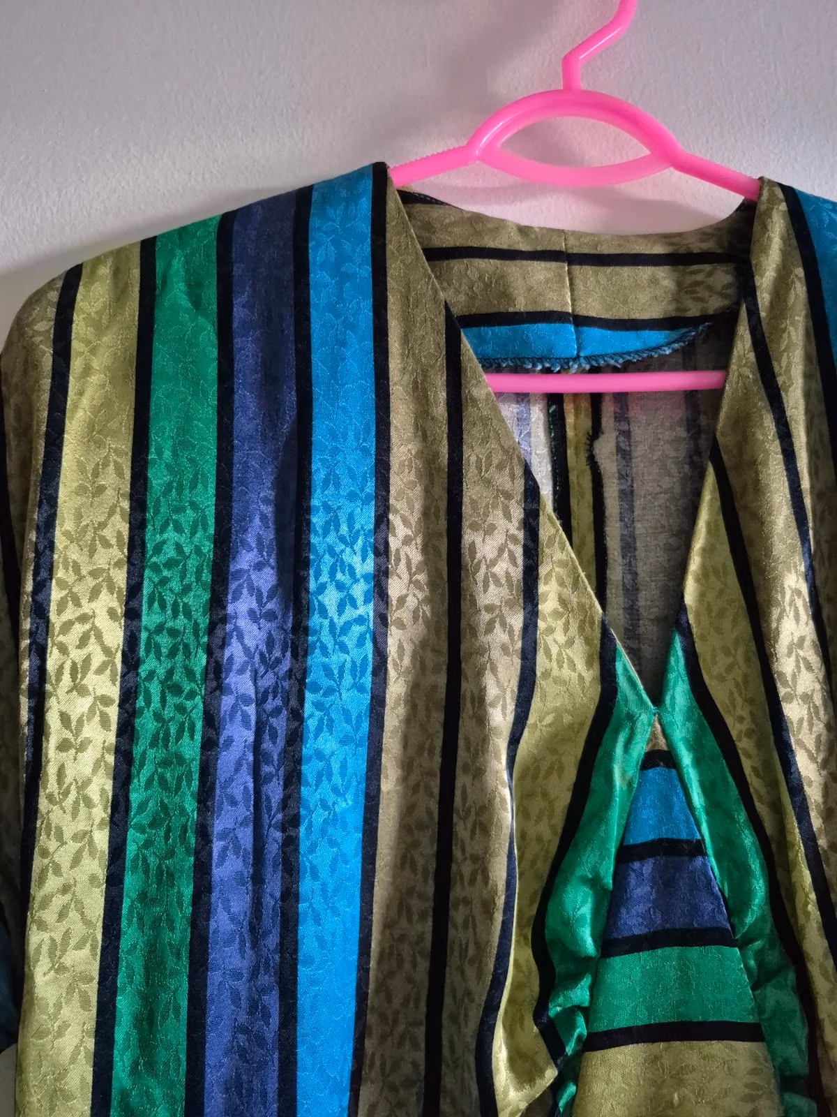 Vintage Vibrant striped satin top, photo 4
