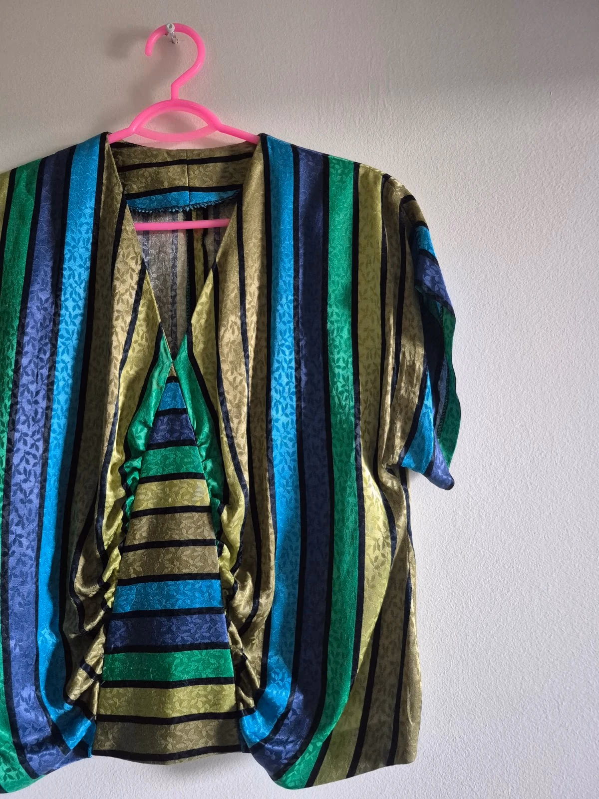 Vintage Vibrant striped satin top, photo 2