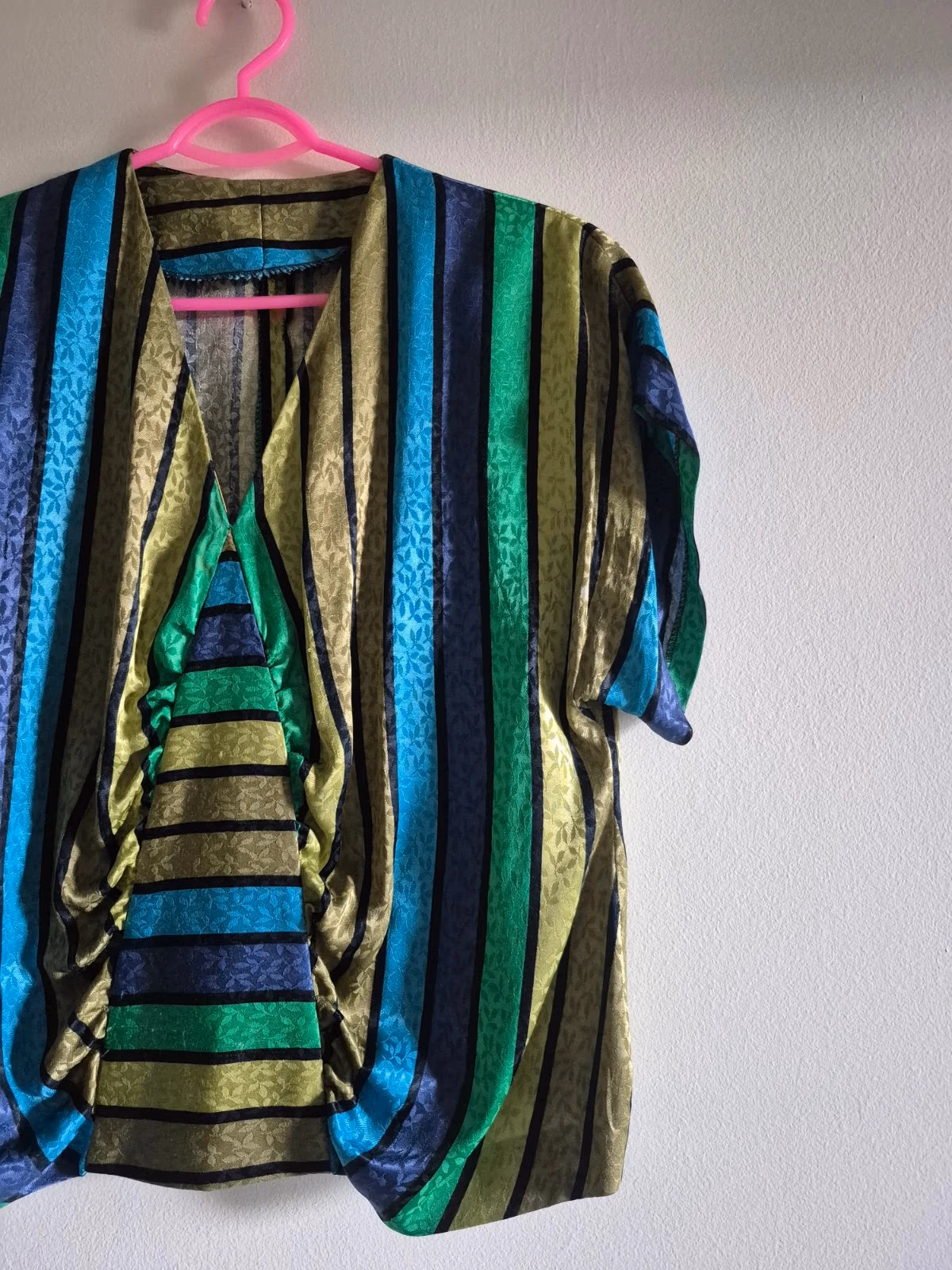 Vintage Vibrant striped satin top, photo 3