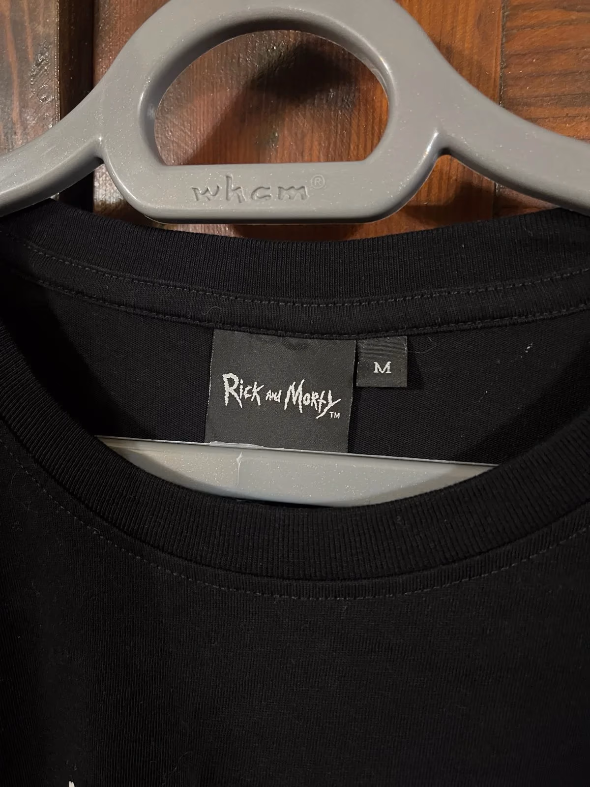 Camiseta preta do Rick and Morty, fotografia 2