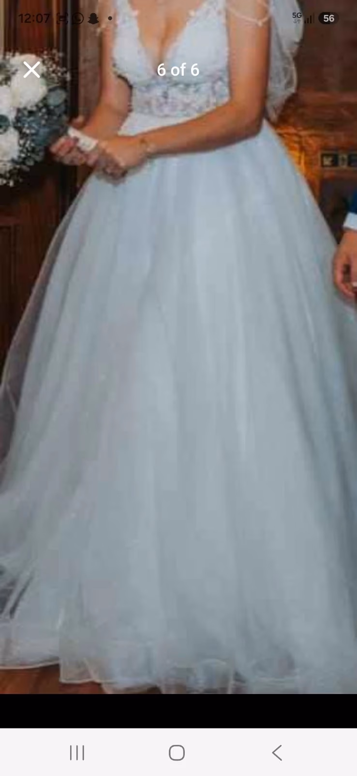 Vestido de noiva elegante em tule e renda, fotografia 3