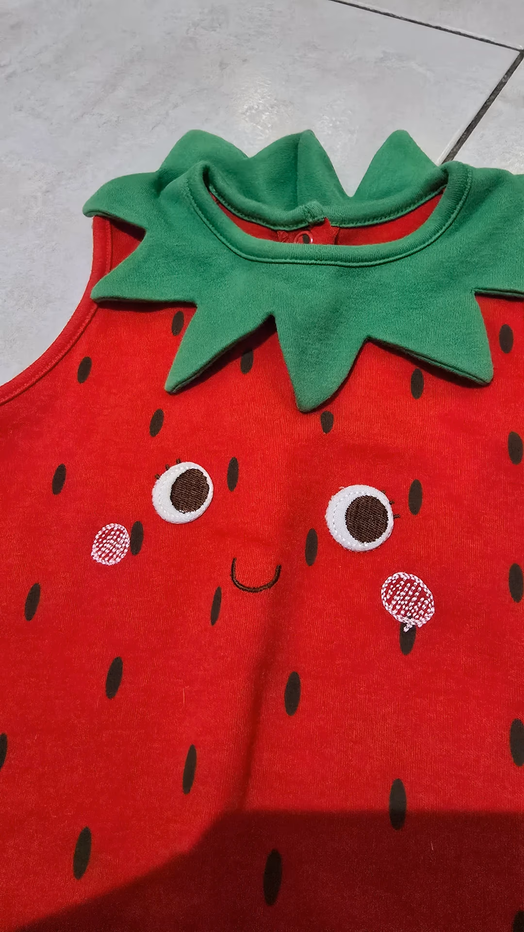 Baby Strawberry Pattern Romper, photo 2
