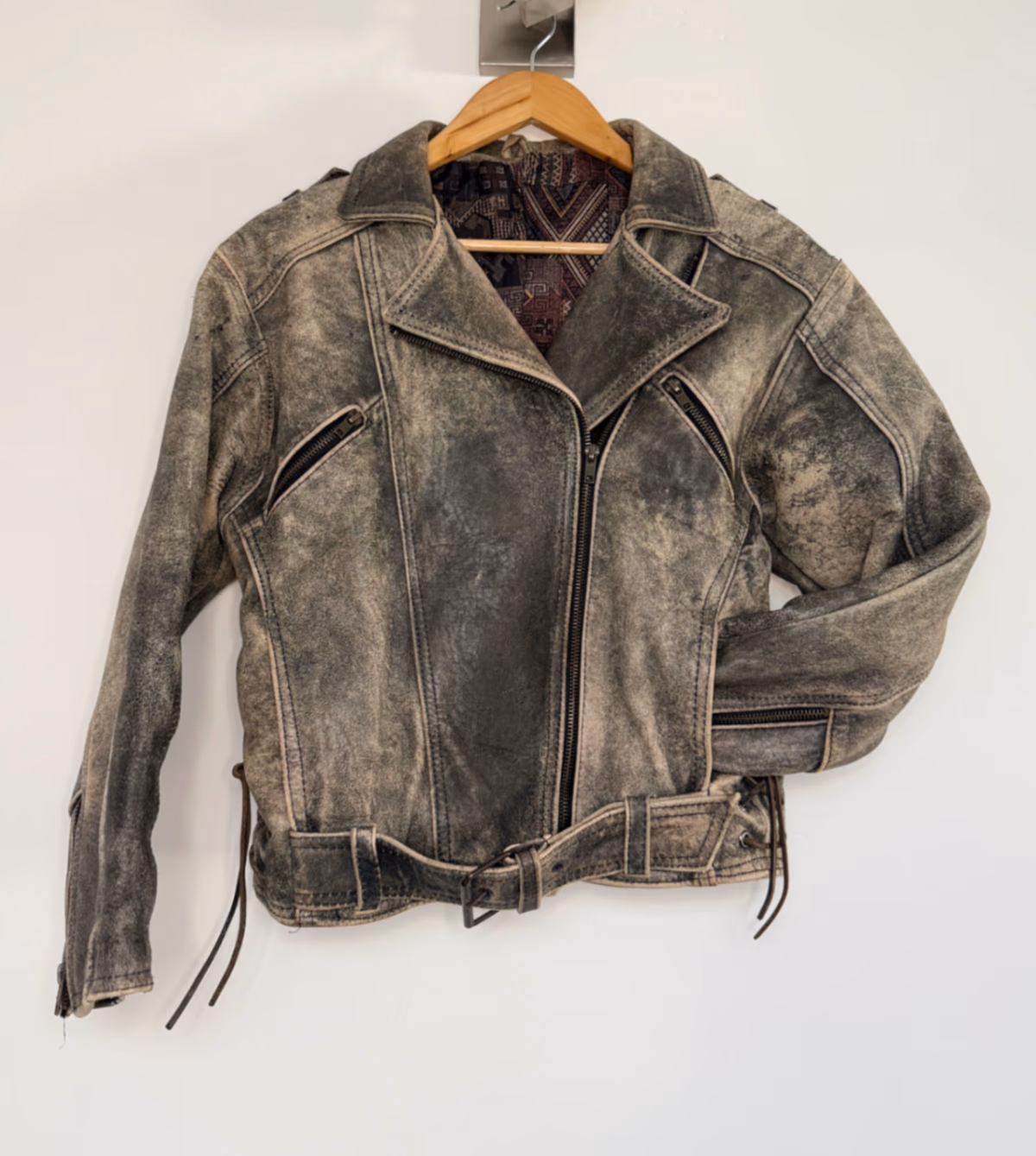 Vintage Distressed Leather Biker Jacket with Belt, photo 2