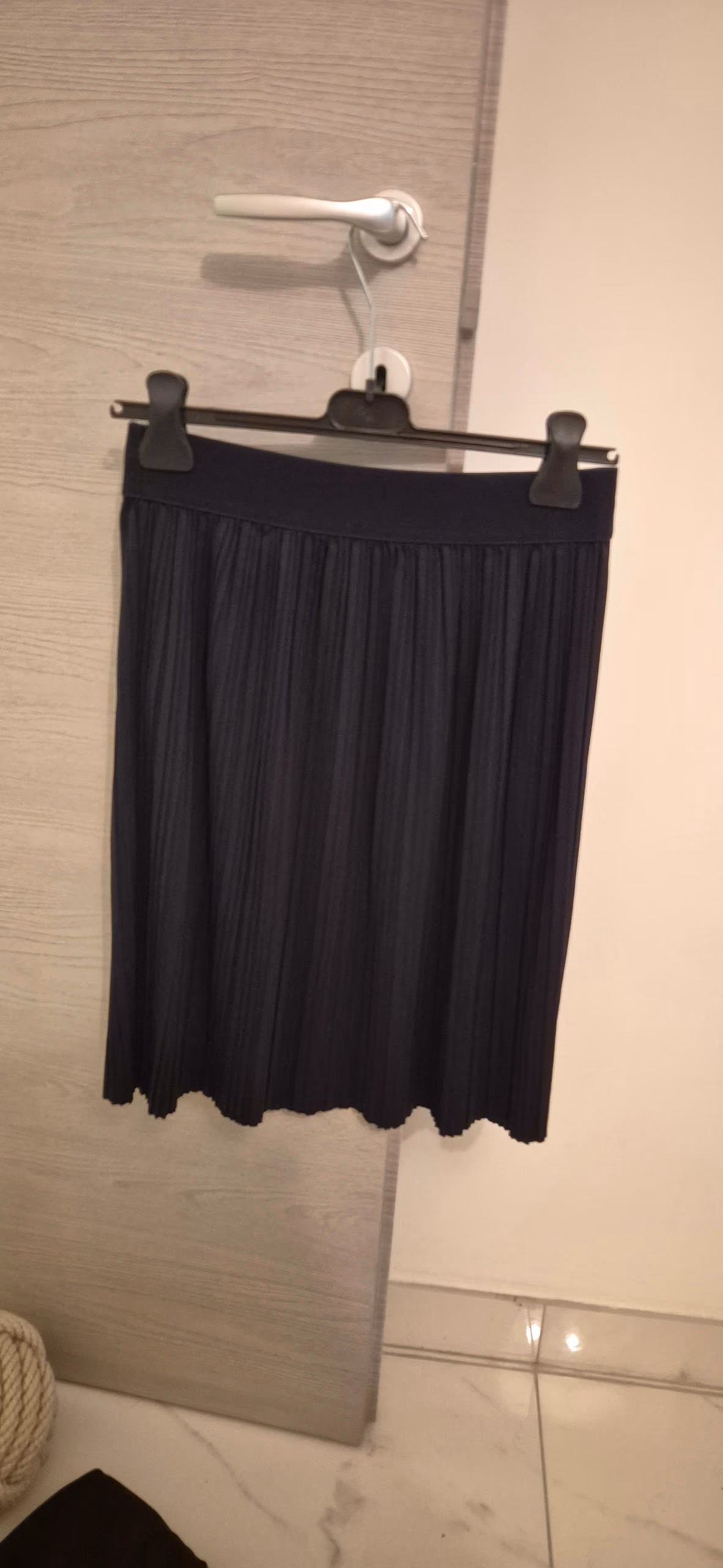 Zero pleated navy midi skirt, photo 2