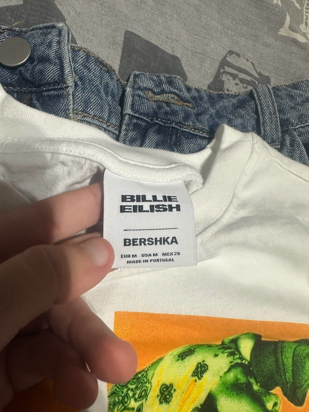 Maglietta con stampa grafica di Billie Eilish, foto 2