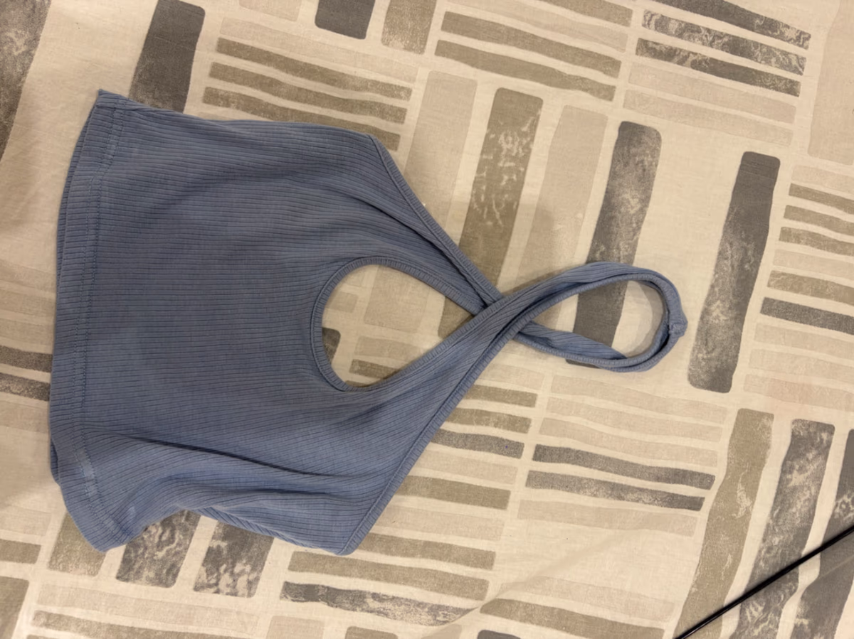 Blue ribbed halter neck crop, photo 2