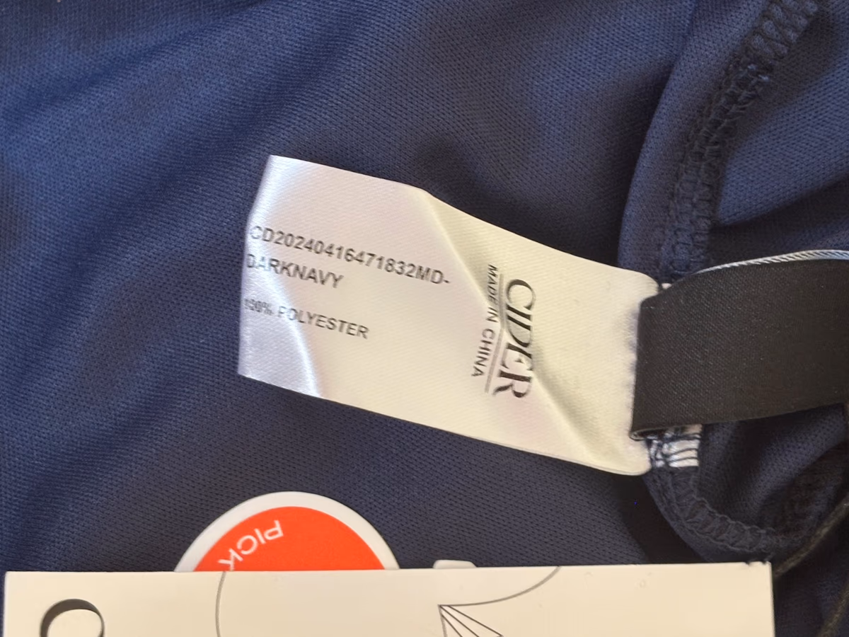 Vestido com capuz em tom «cider navy» com brilhos, fotografia 5