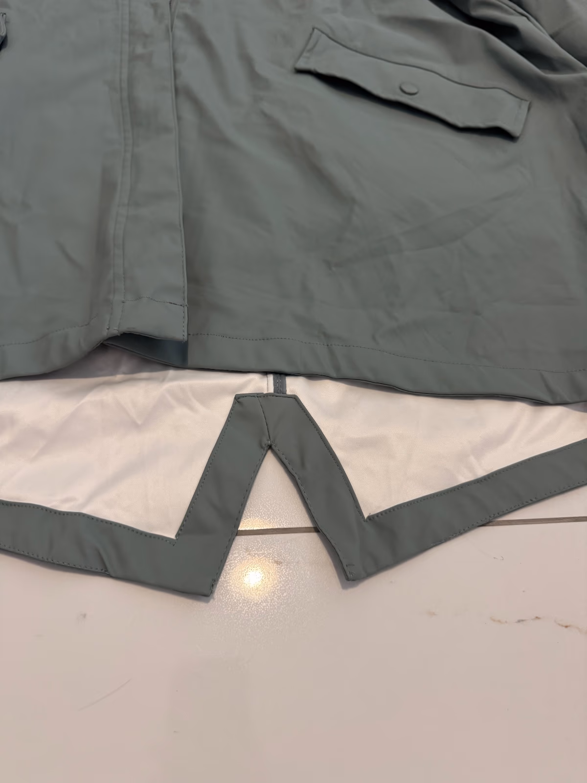 Green hooded raincoat jacket, photo 2