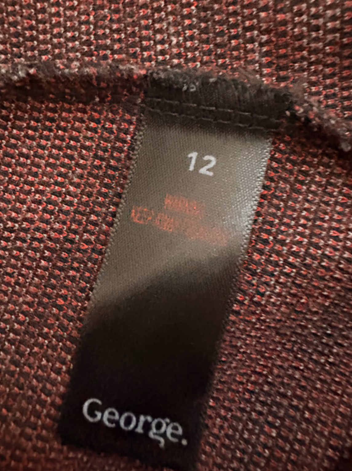 Pantaloni a quadri rossi e neri, foto 2