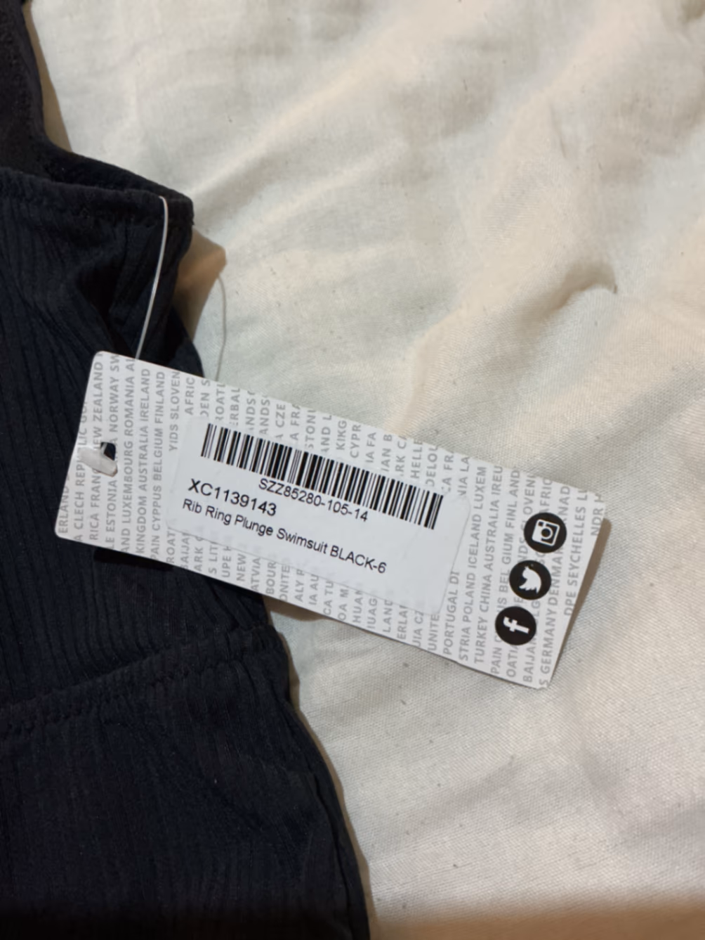 Boohoo Ribbed Ring Plunge Swimsuit, photo 2