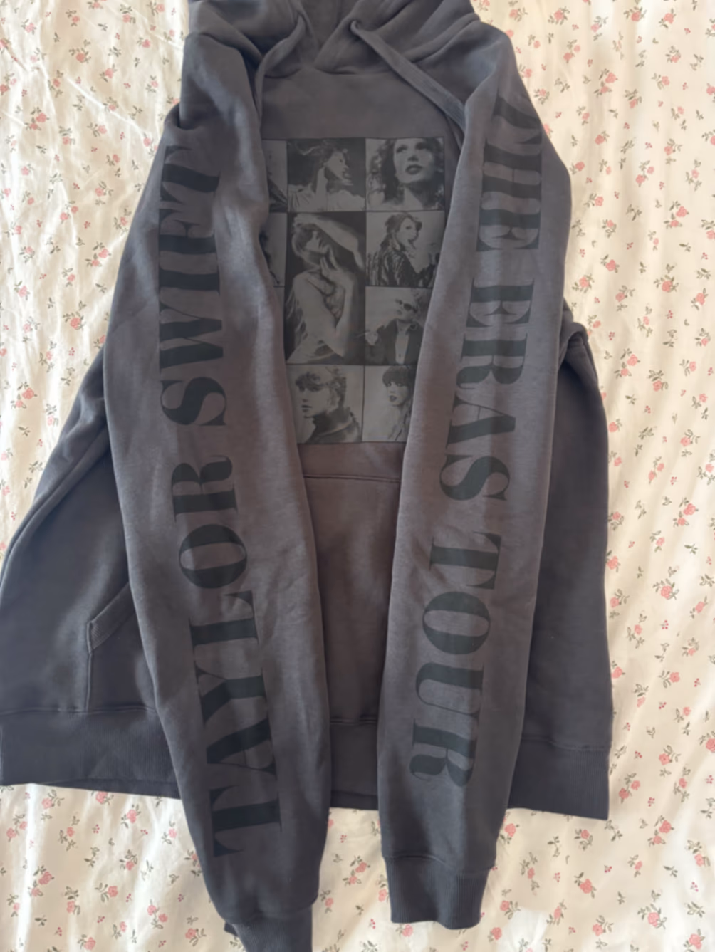 Felpa con cappuccio oversize con stampa di Taylor Swift "The Eras Tour", foto 3