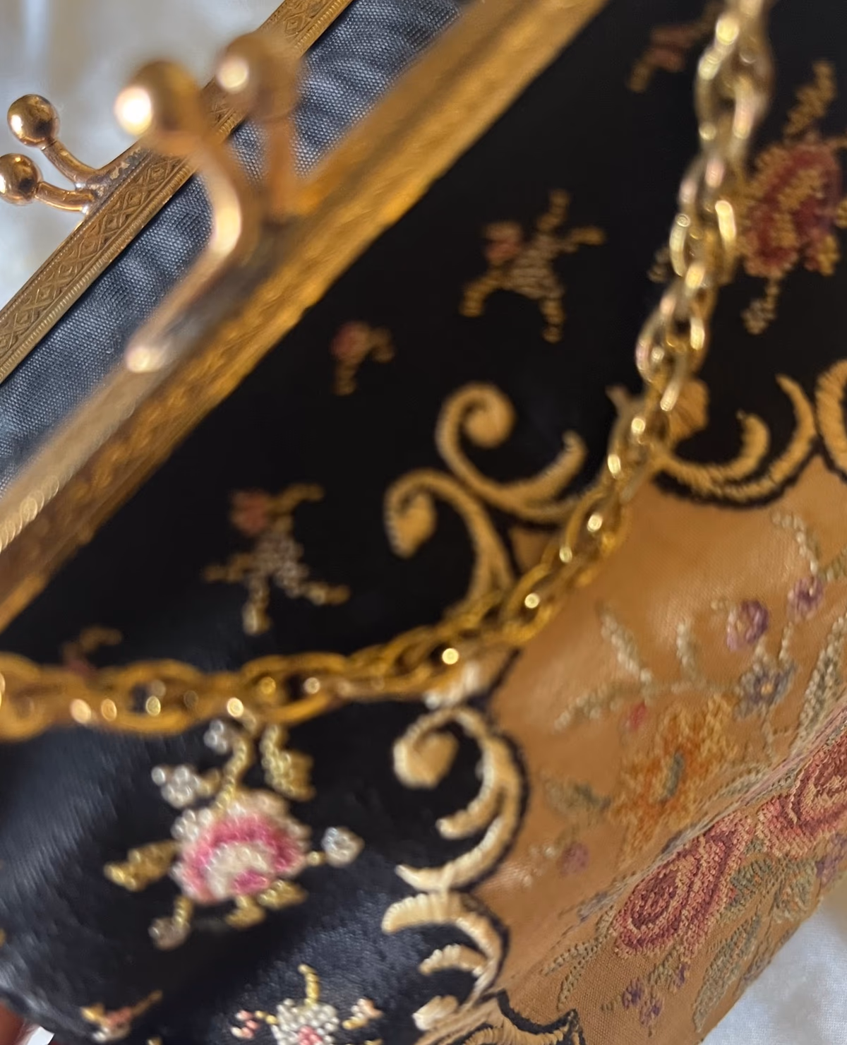 Vintage Floral Embroidered Clutch Bag, photo 5