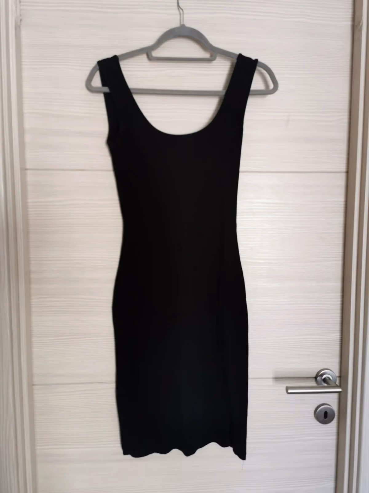 Black ribbed scoop neck dress, photo 3