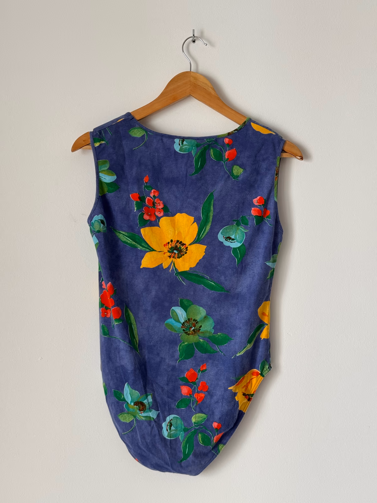 Body sem mangas com estampa floral, fotografia 5