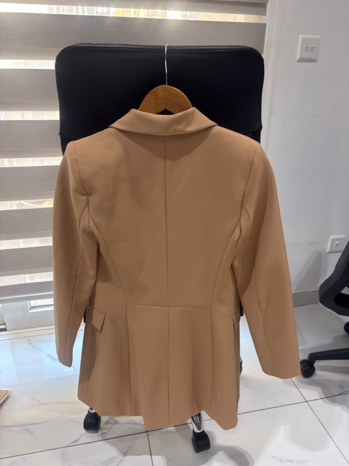 Camel double-breasted tailored blazer, photo 2
