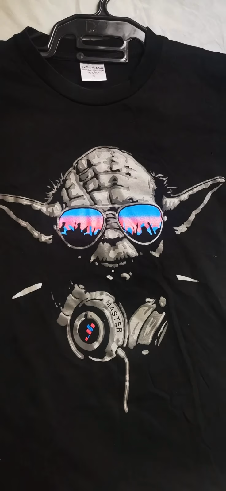 Black t-shirt with printed Yoda, 100% cotton, S men size, photo 2