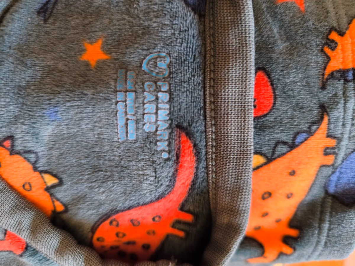 Quatro conjuntos de pijamas para meninos, fotografia 6